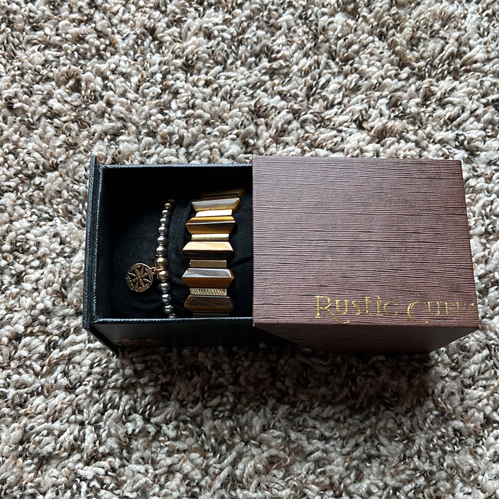 Rustic cuff - Picture 2 of 5